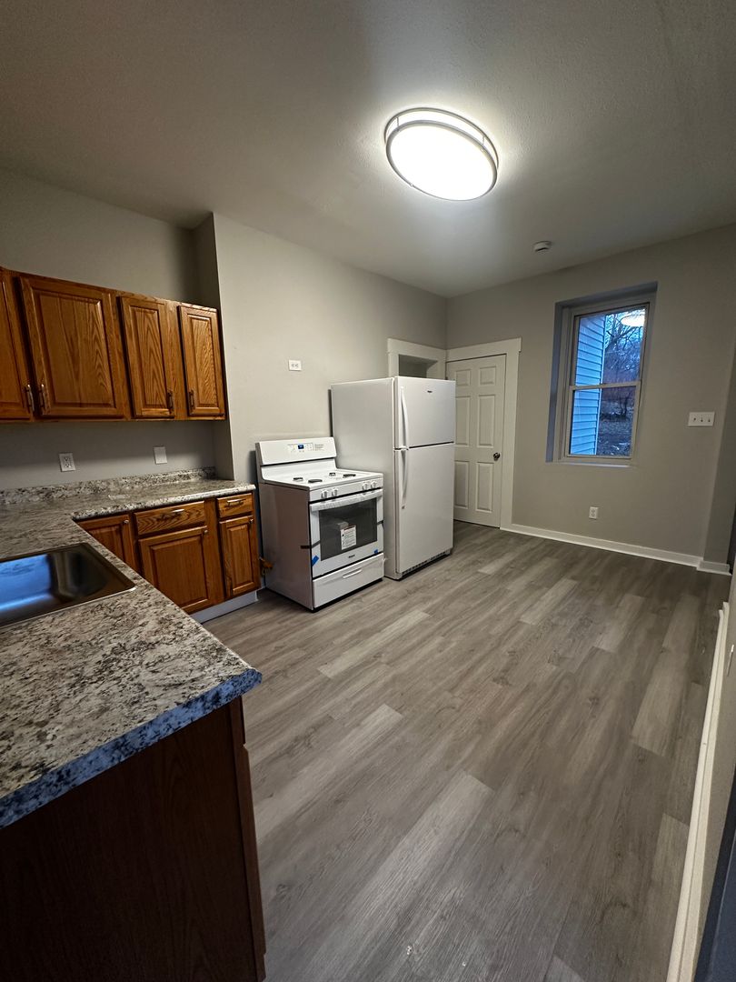 Pittsburgh Apartment: 117-119 Copperfield Ave