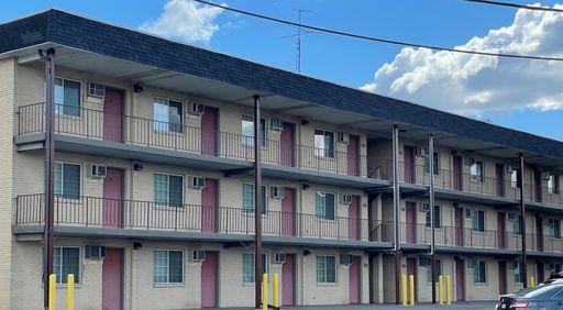 Crestview III - Studio - Walking distance to Purdue University - Leasing for 2026-2027 – photo 1
