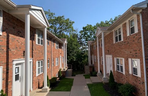2 Bedroom Walking Distance to Purdue University - Leasing for 2026-2027 – photo 1