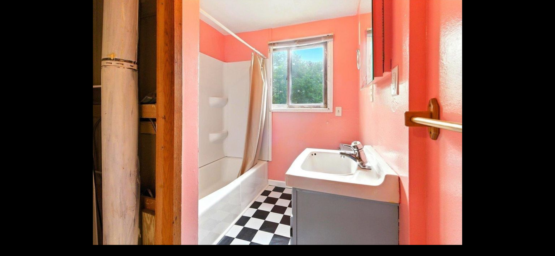 Cedar Falls Apartment: 3116 Pocahontas
