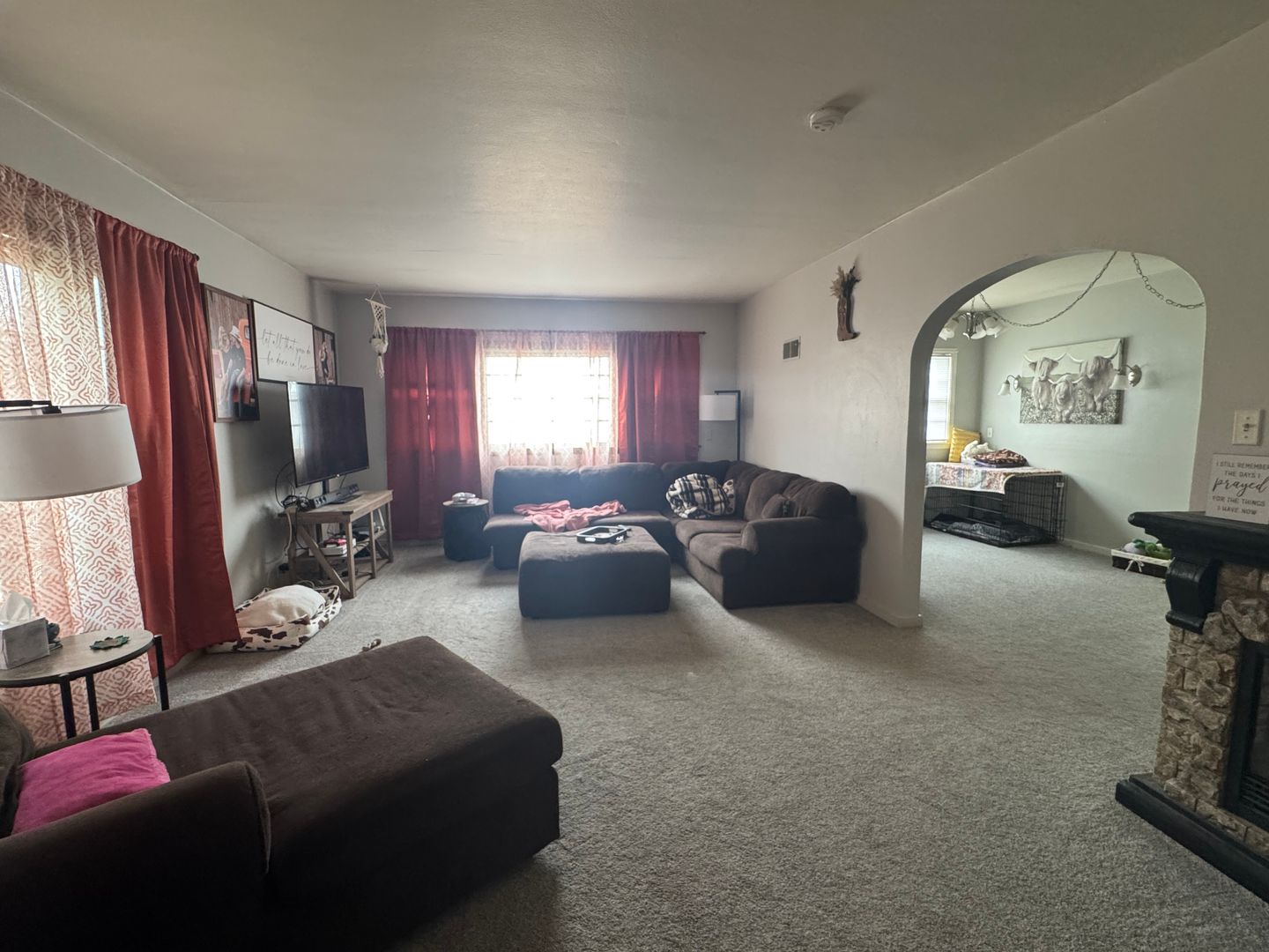 Waterloo Apartment: 702 Bertch/1001 Western