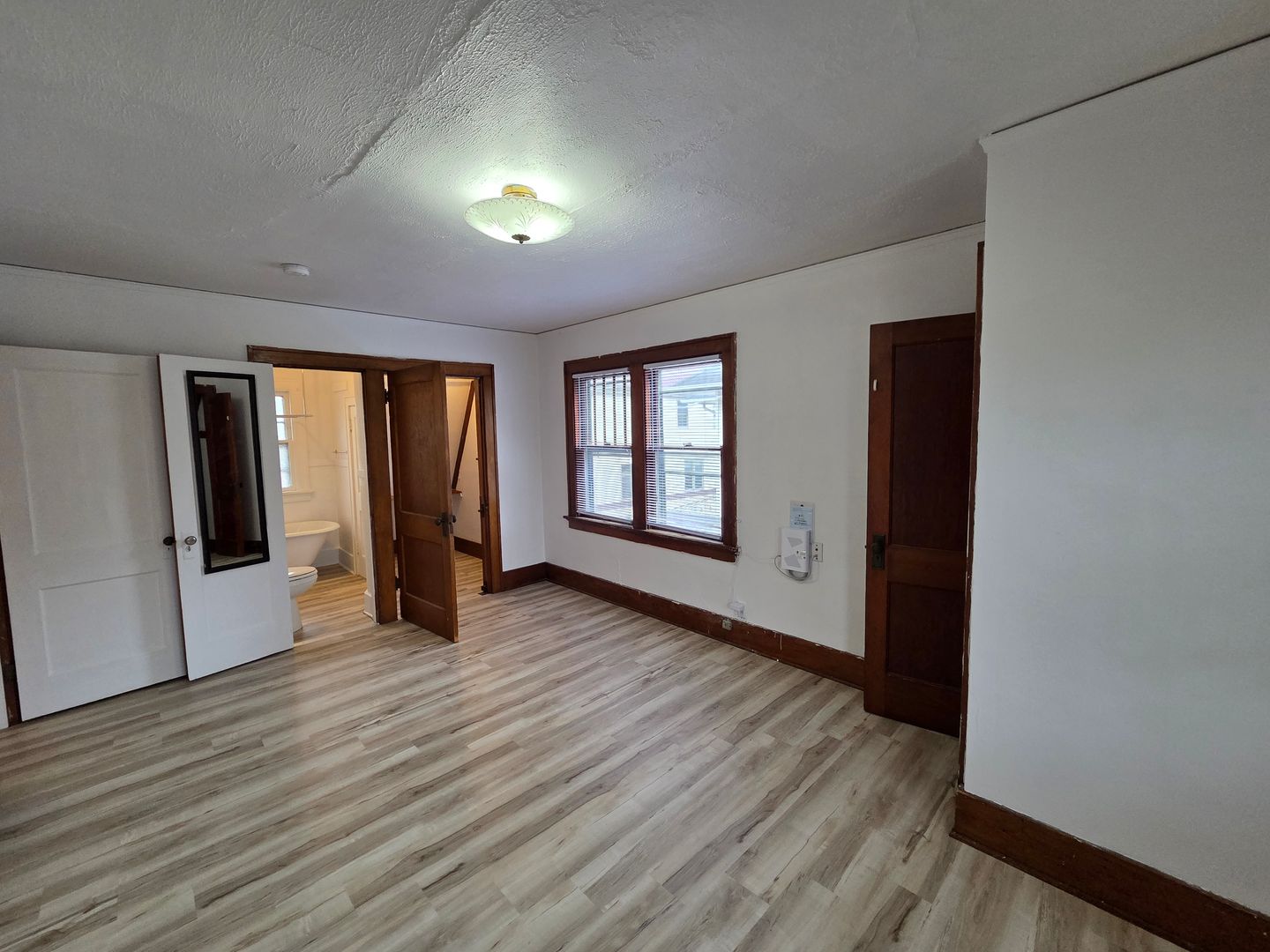 Cedar Falls Apartment: 2216 Merner Avenue