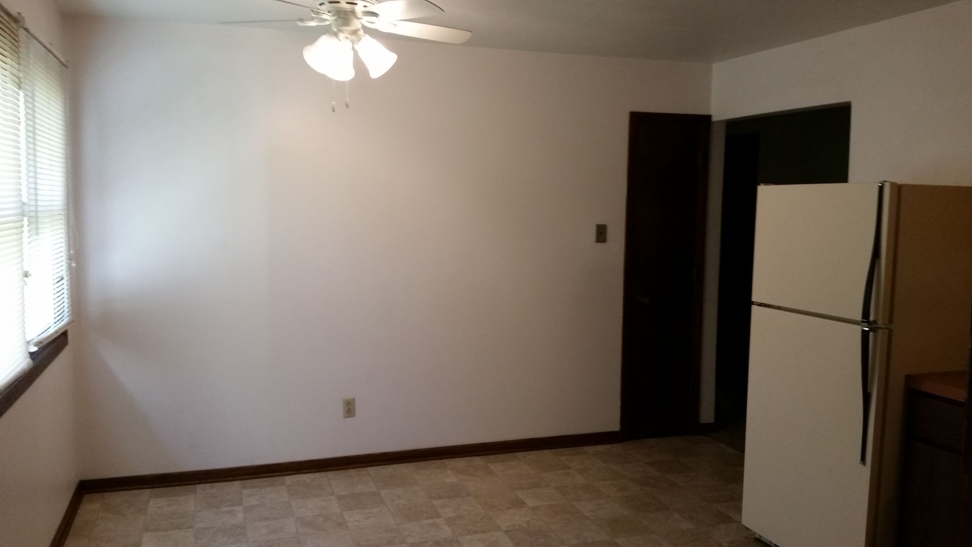 Cedar Falls Apartment: 2115 Walnut Street