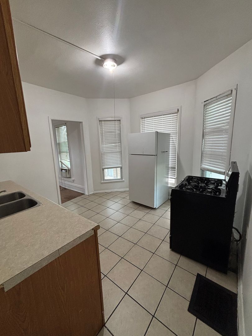 Cedar Falls Apartment: 2503 Olive Street