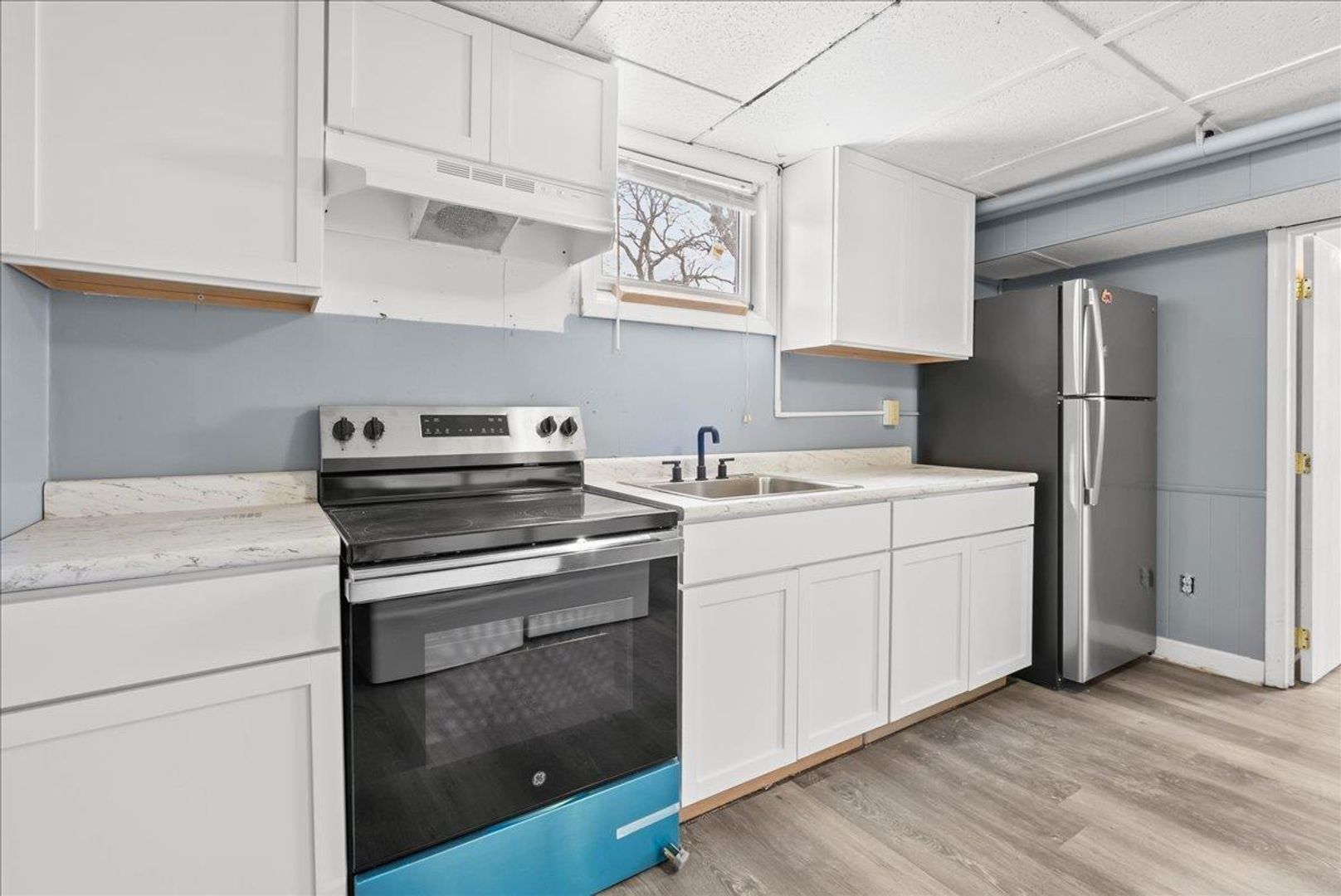 Cedar Falls Apartment: 1416 Starview Drive