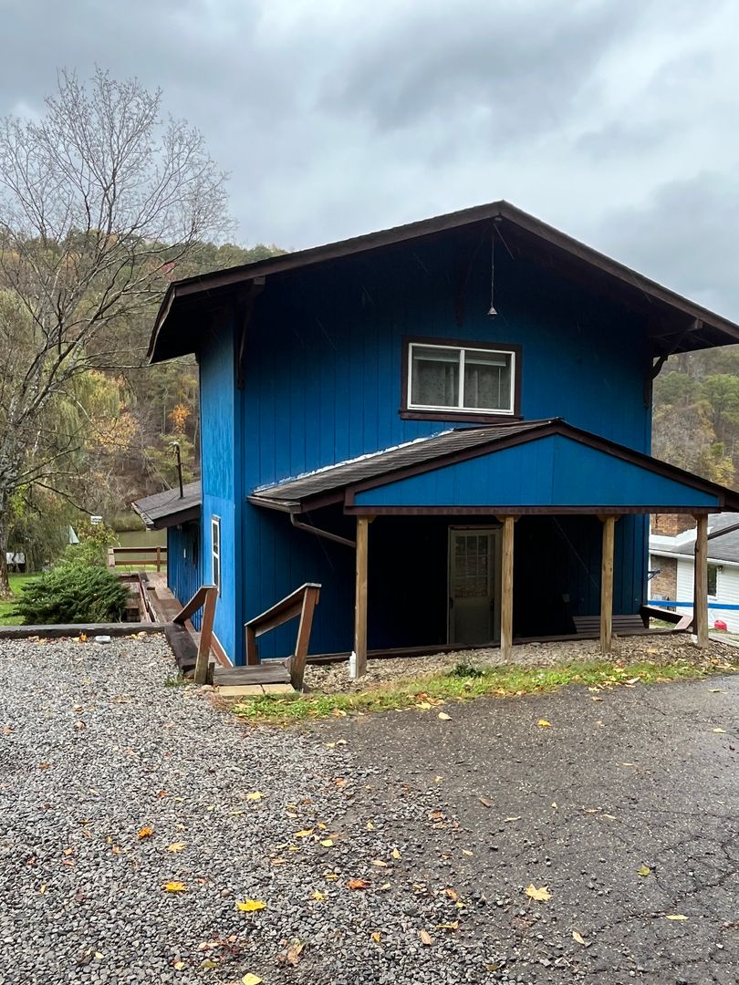 Two Bedroom Home on Austin Lake