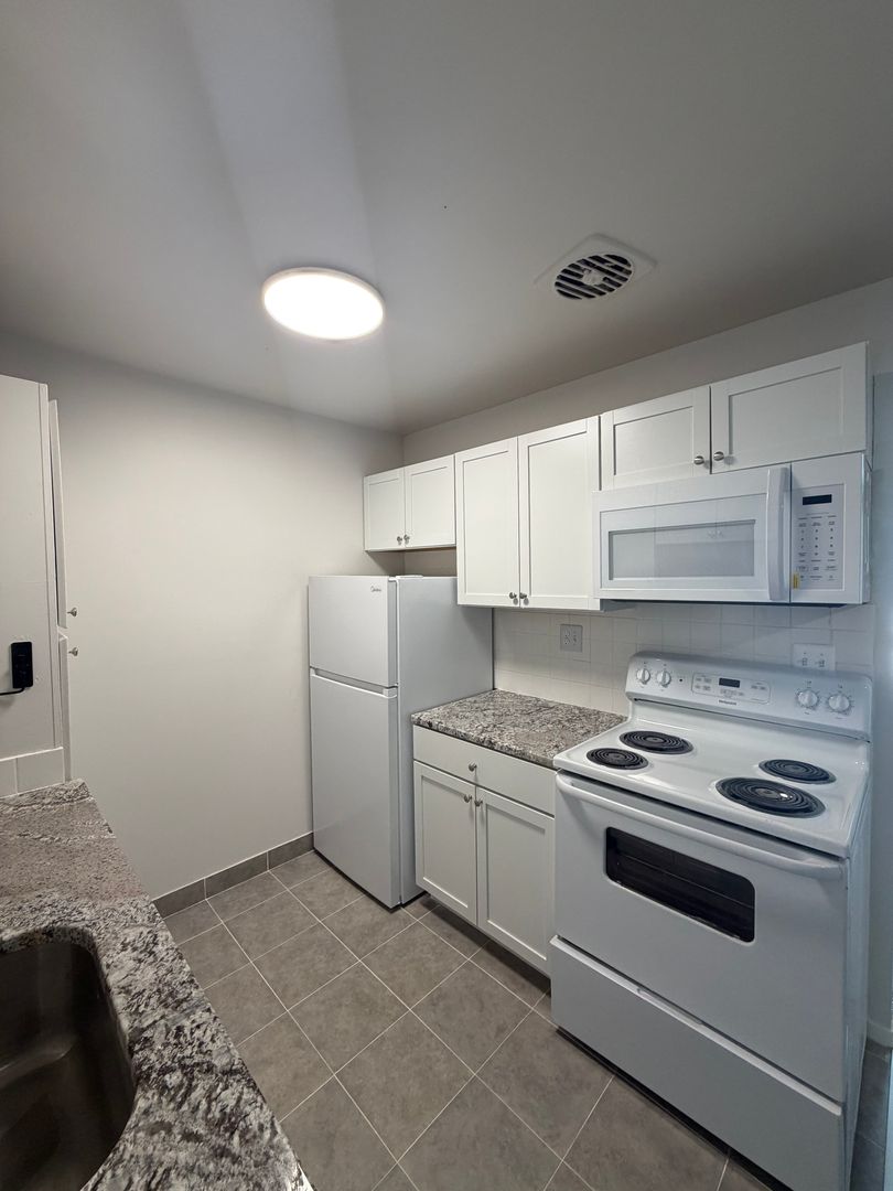 Princeton Square Apartments 9 of 12