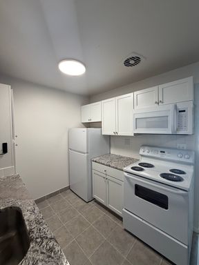 13260 Princeton Avenue, 6