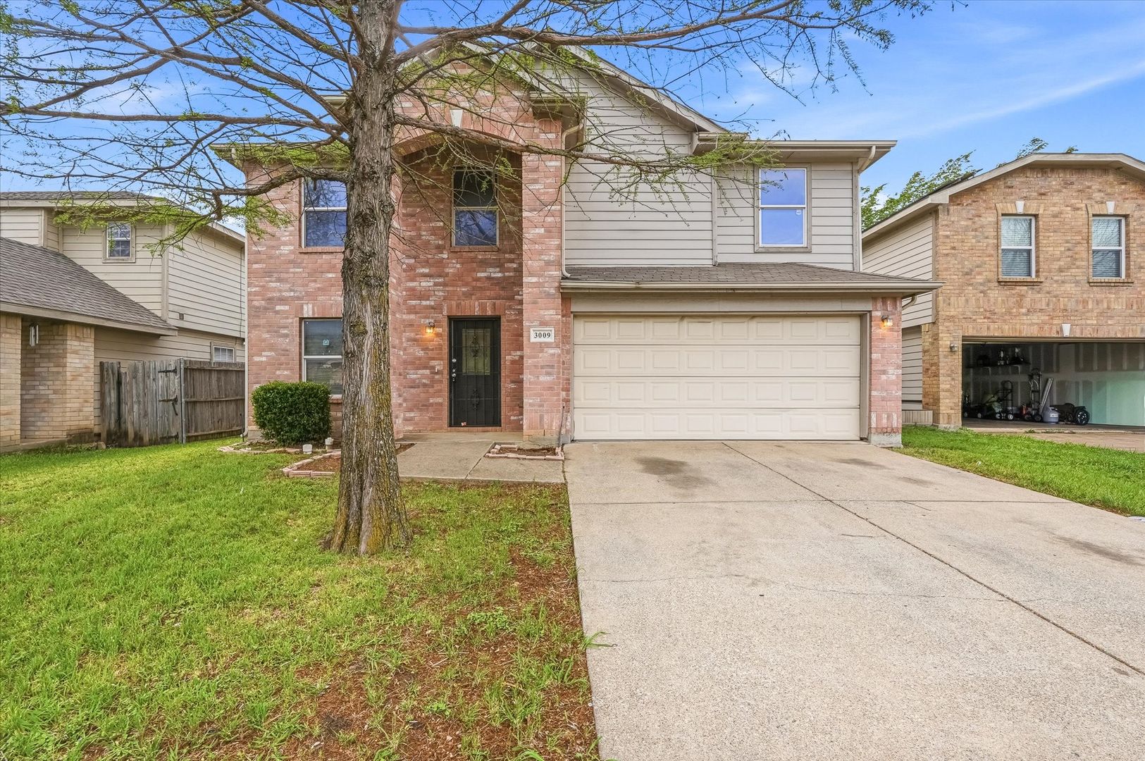 Dallas House: 3009 Dusty Oak Dr