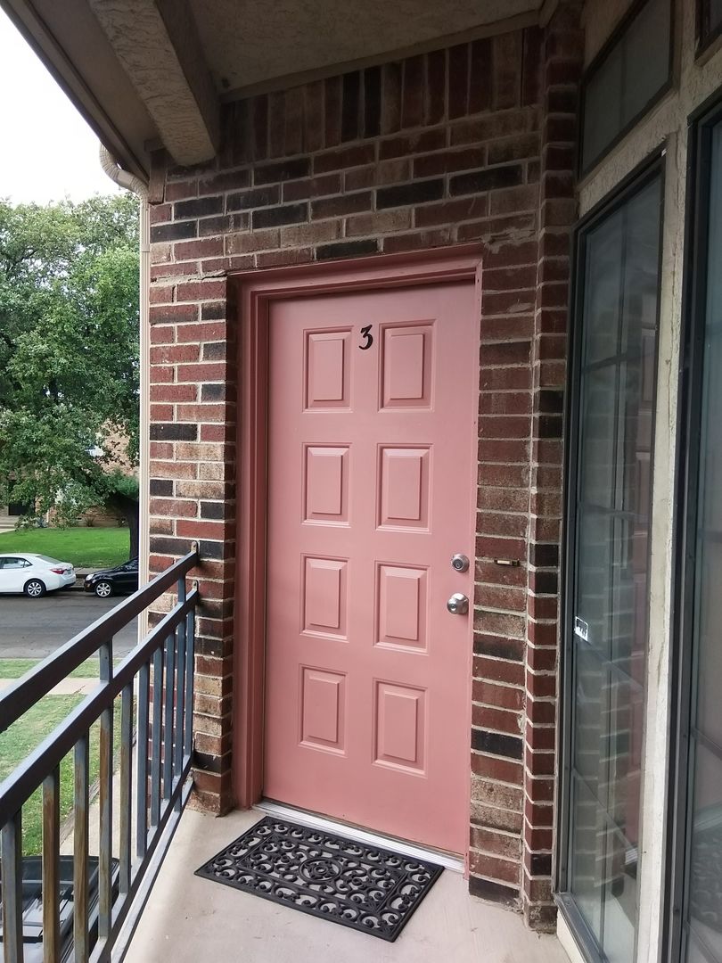 Dallas House: 6248 Oram Street #3