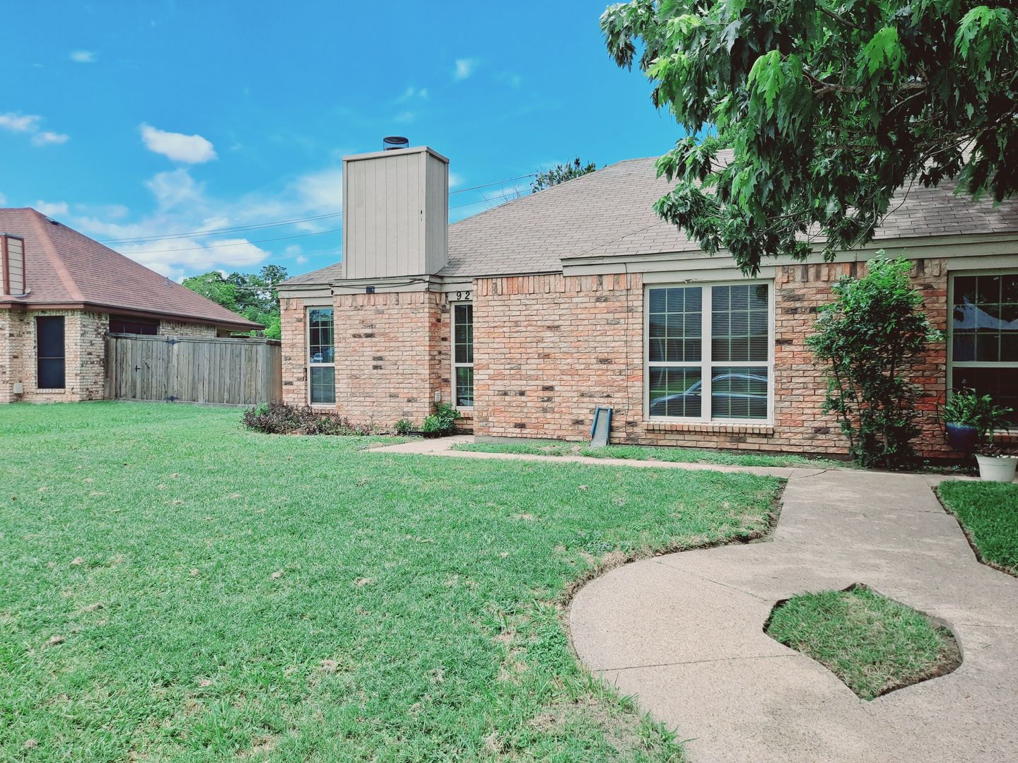 Lancaster Apartment: 926-928 Westover Drive
