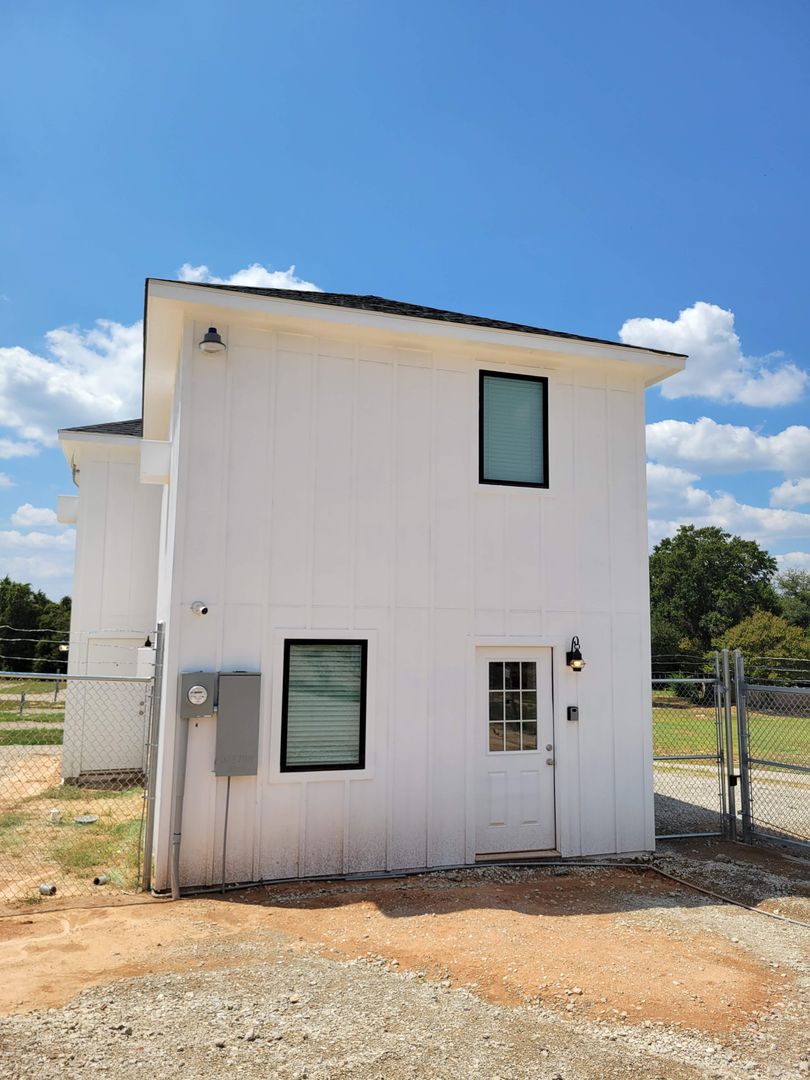 Gun Barrel City Apartment: 1317 E Main Street