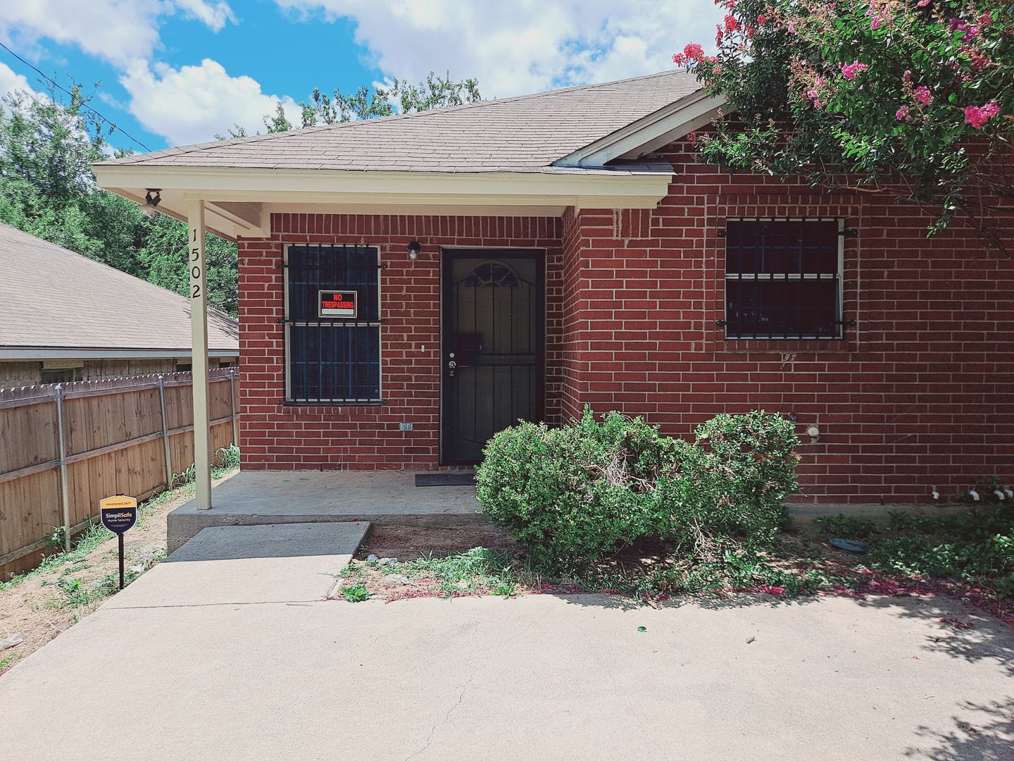 Fort Worth Apartment: 1500-1502 E Mulkey Street