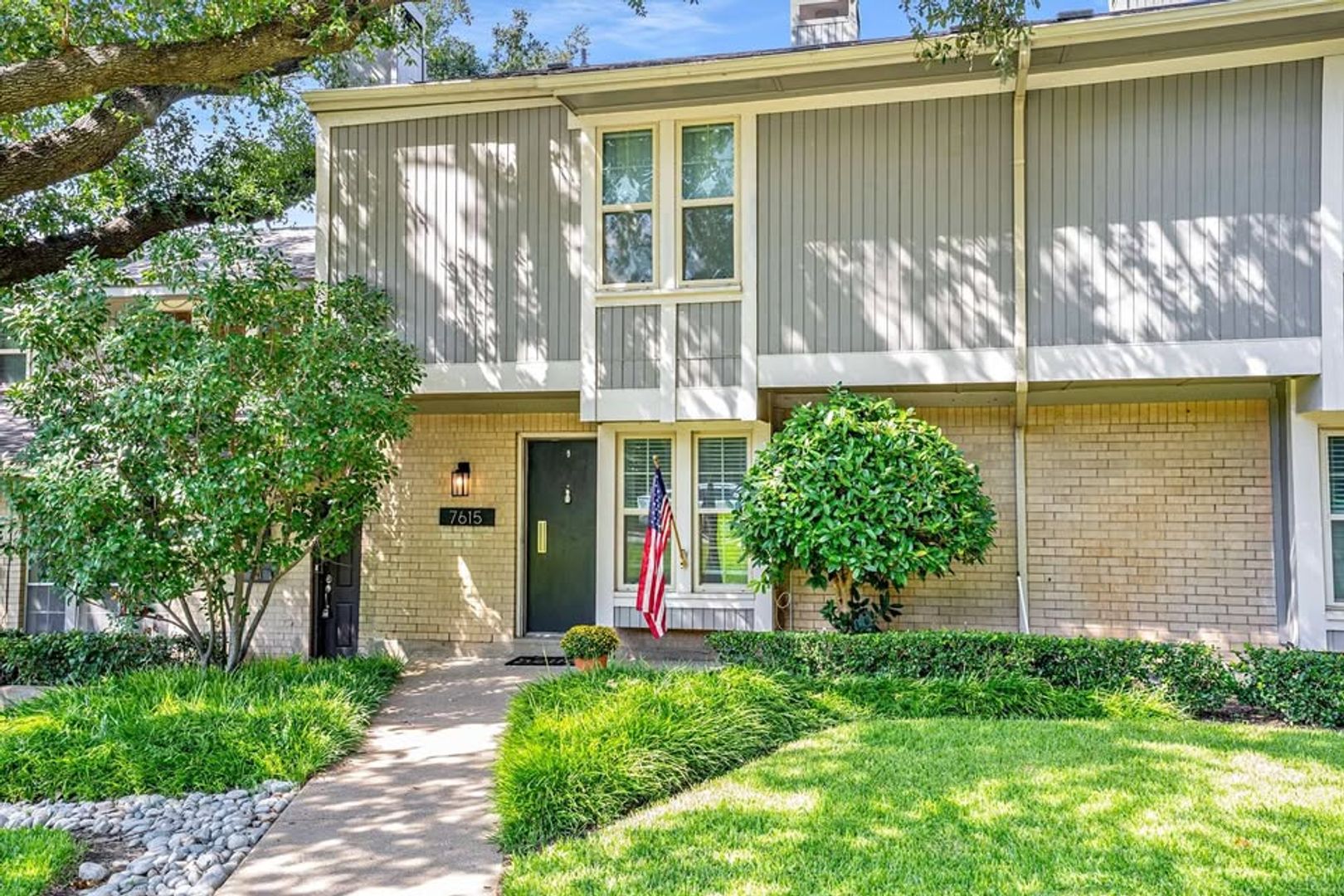 Dallas House: 7615 Woodthrush Drive Unit 15