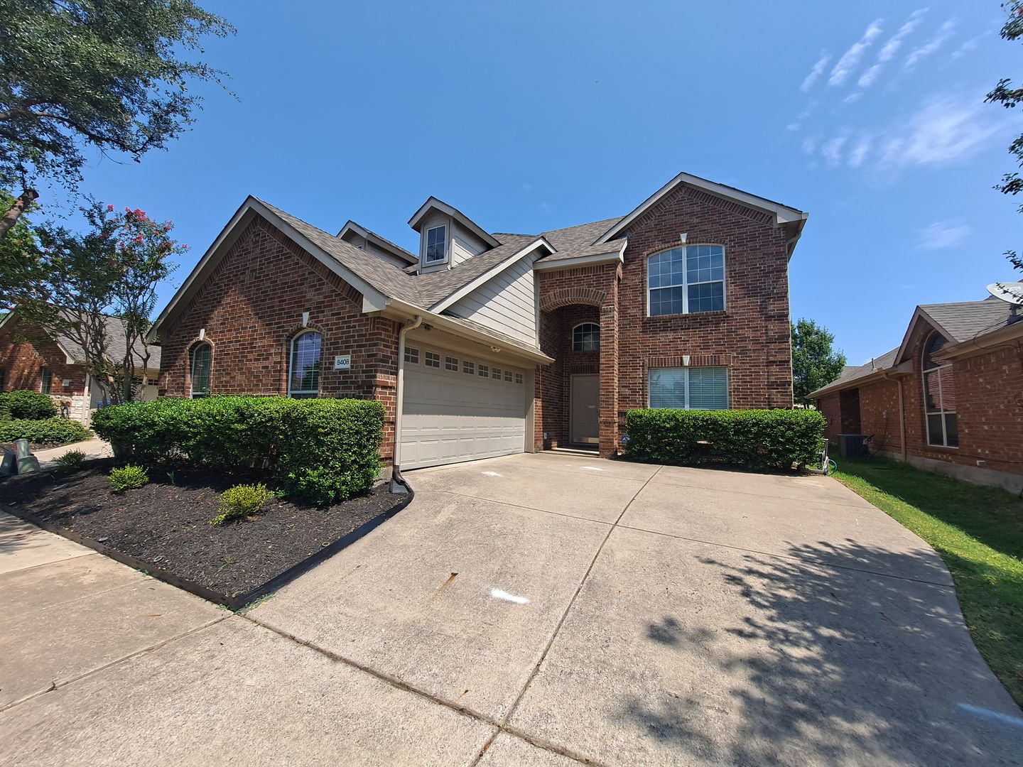 McKinney House: 8408 Loma Alta Trail