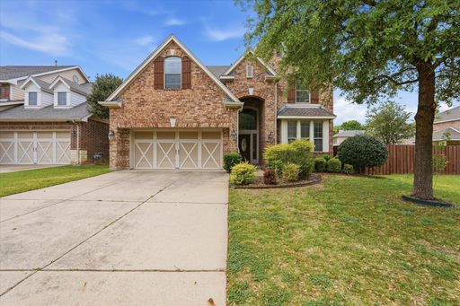 Rare Find: Massive 5 Bedroom Home in Gated Community! – photo 1