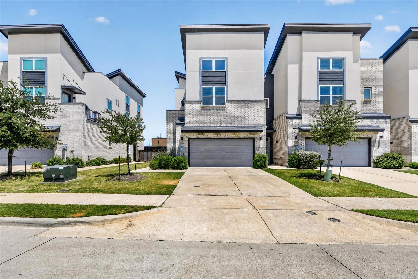 Irving Townhome: 1912 Bethlehem Street