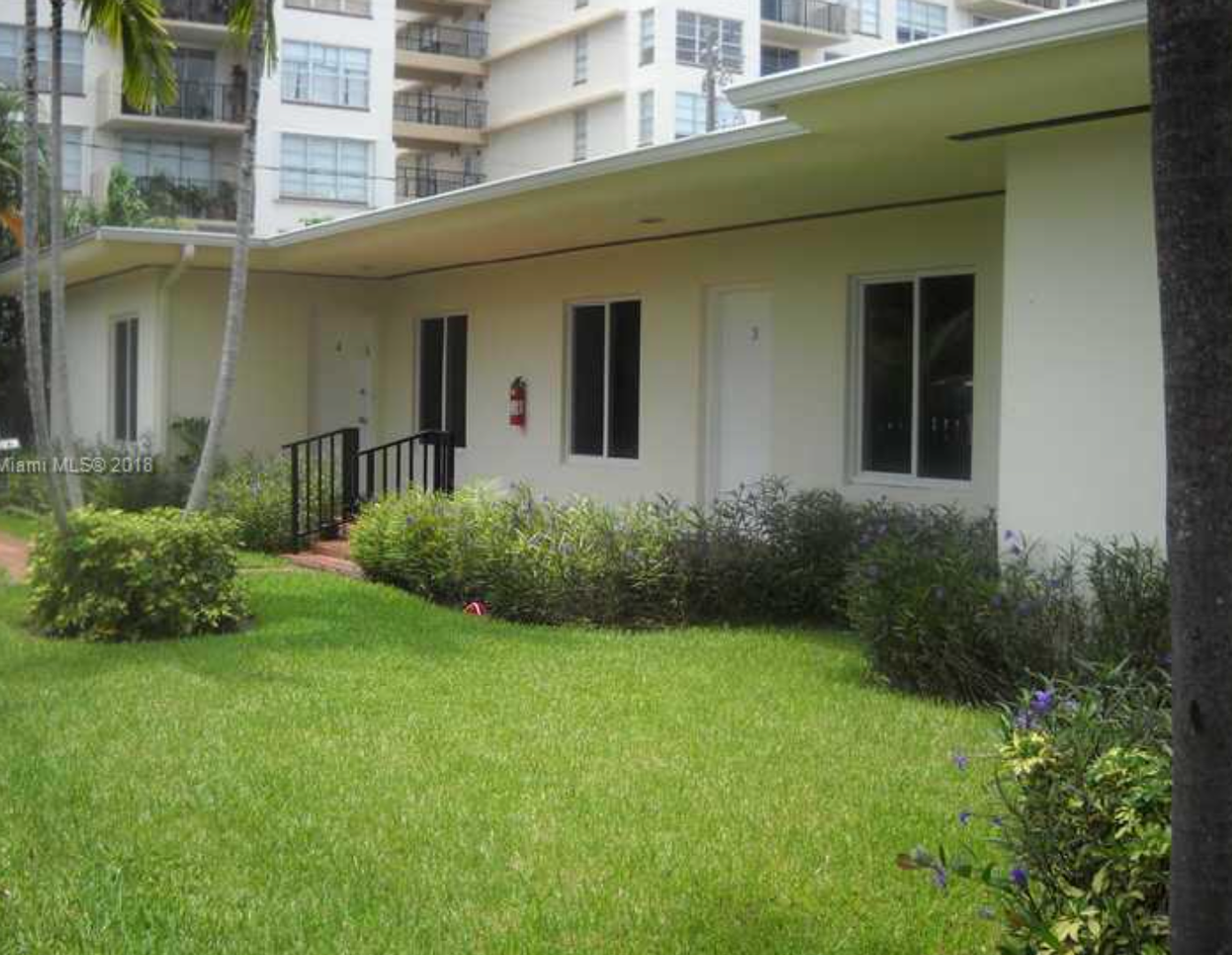Bay Harbor Apartment: 1040 92 Street