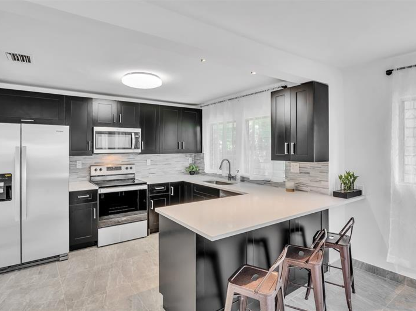 Hallandale Beach House: 211 SE 9 Street