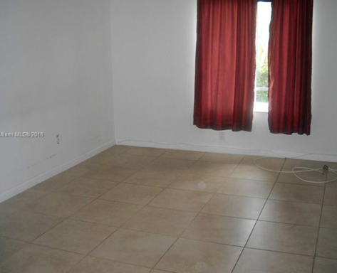 2bed/2bath at the desired location of Bay Harbor Island. – photo 1