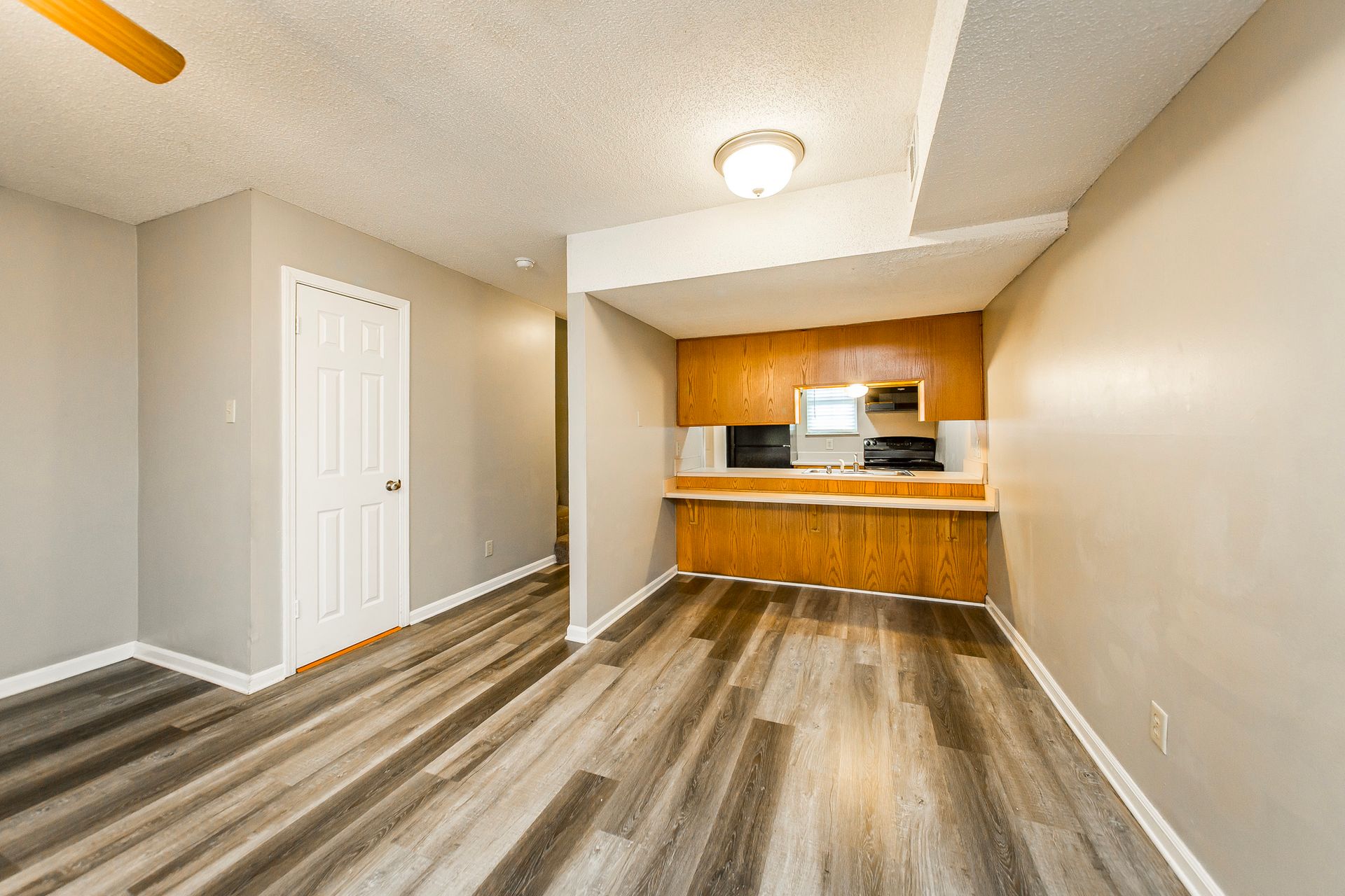 Crestview Apartments 3 of 12