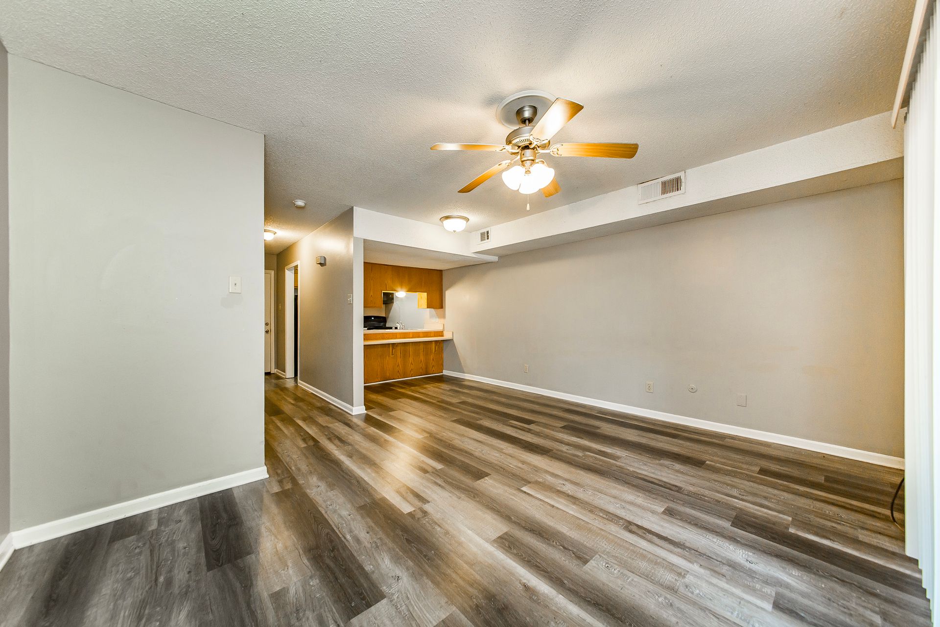 Crestview Apartments 5 of 12
