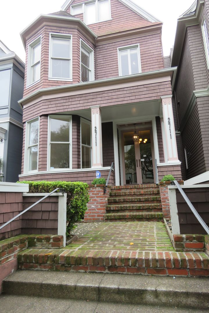San Francisco Apartment: 2711 Sacramento Street