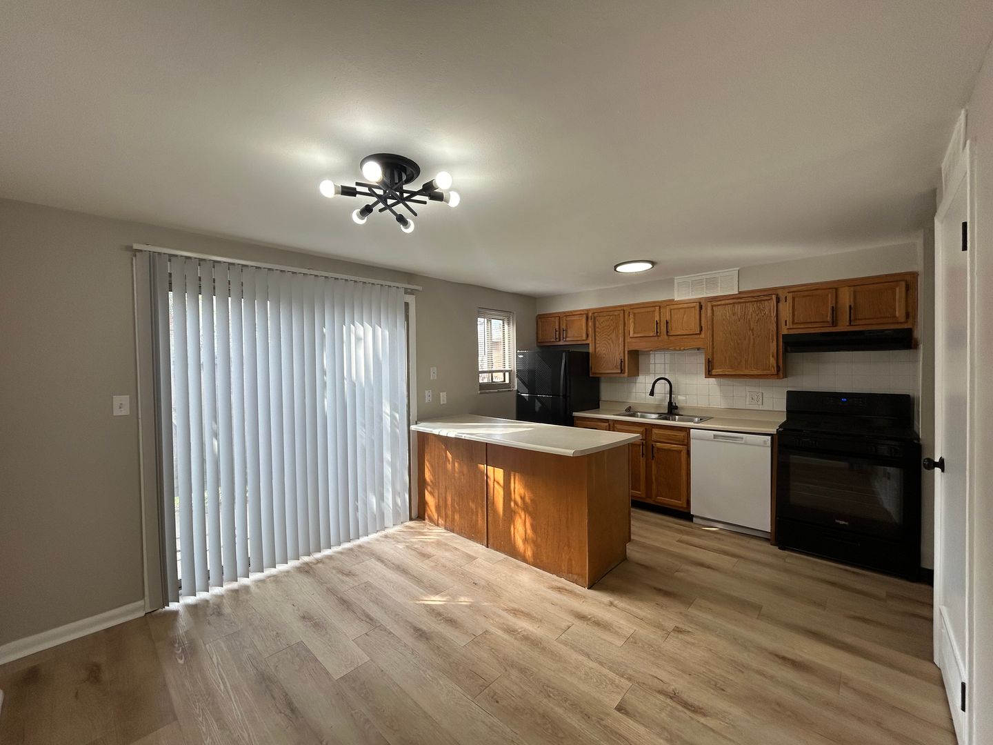 Fort Wayne Townhome: 522 Pinegrove Ln