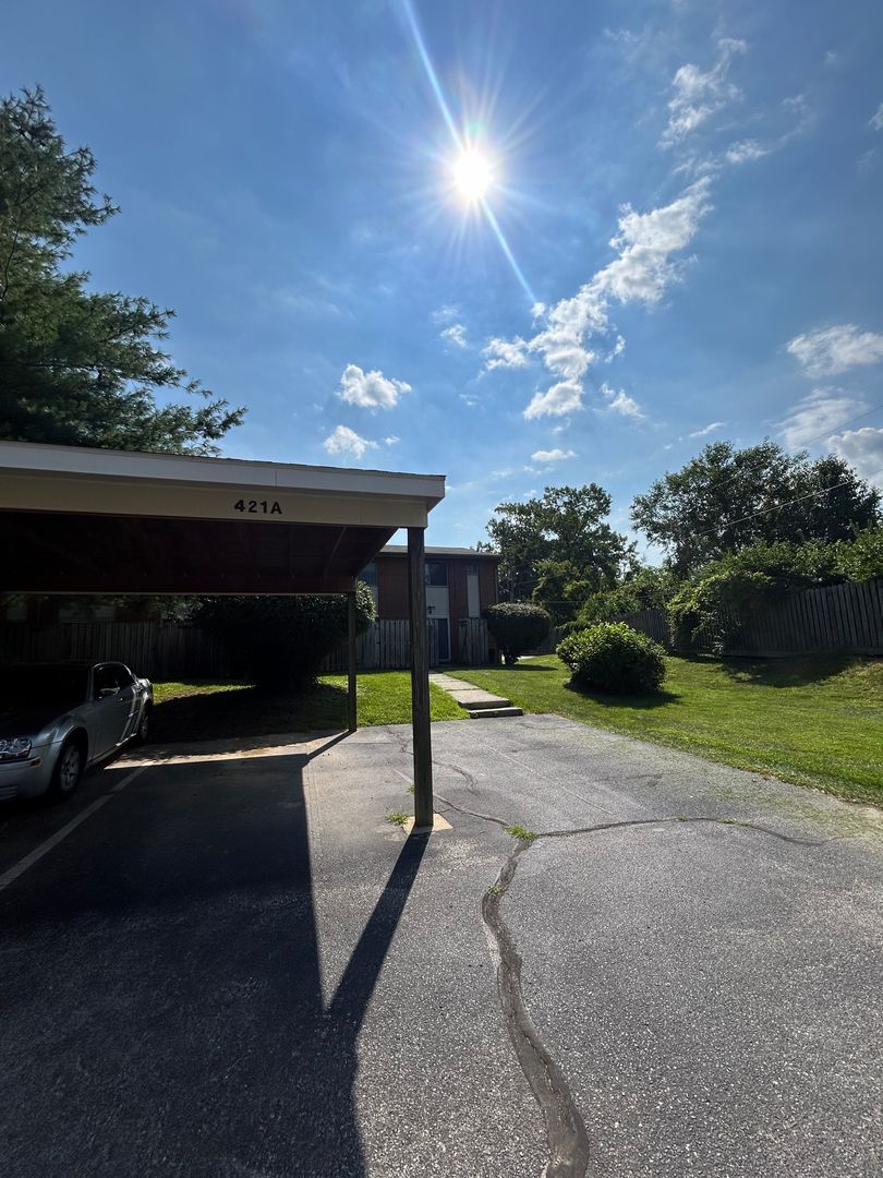 Fort Wayne Townhome: 522 Pinegrove Ln