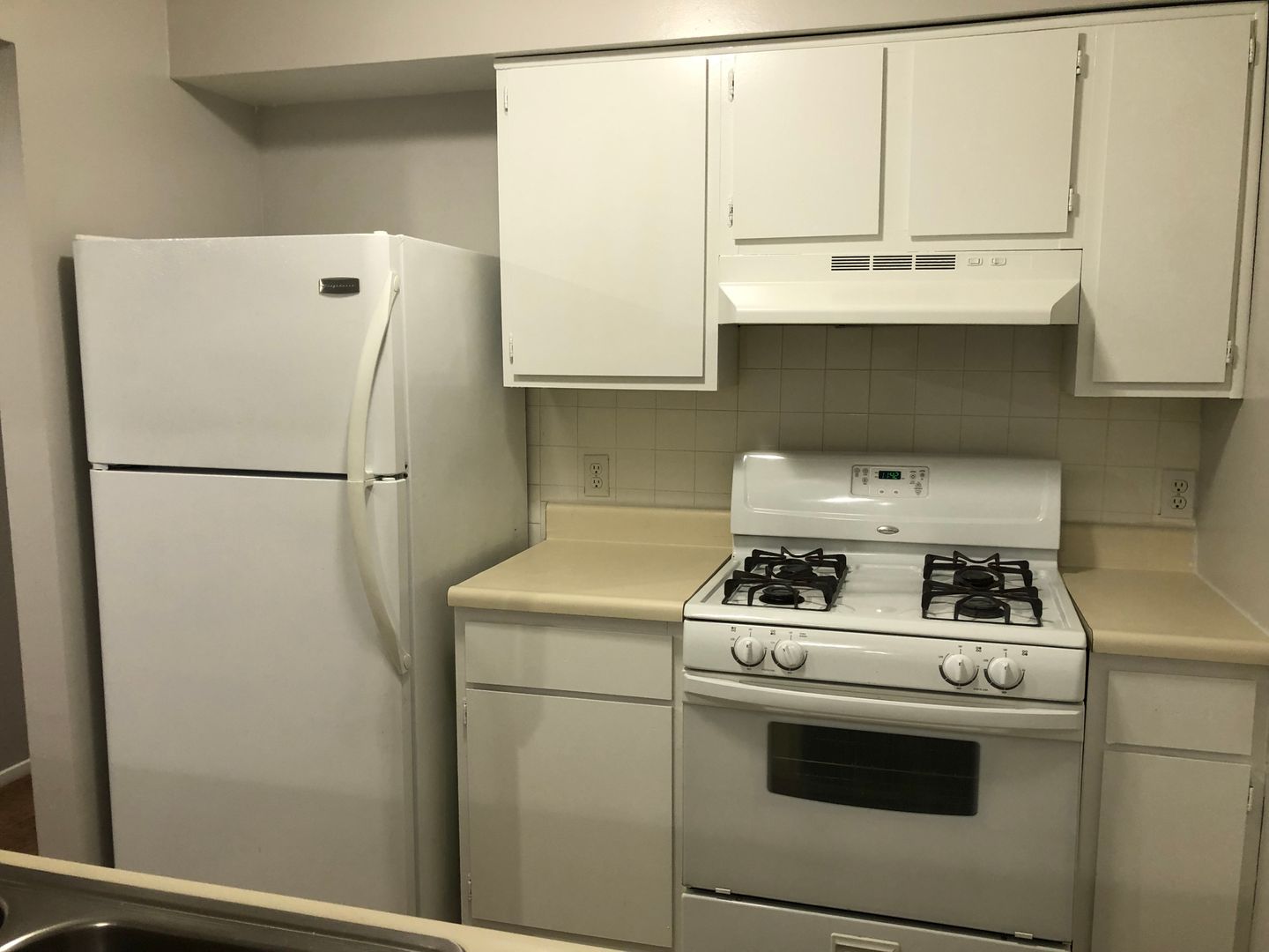 Fort Wayne Apartment: 5810 Meadows Dr.