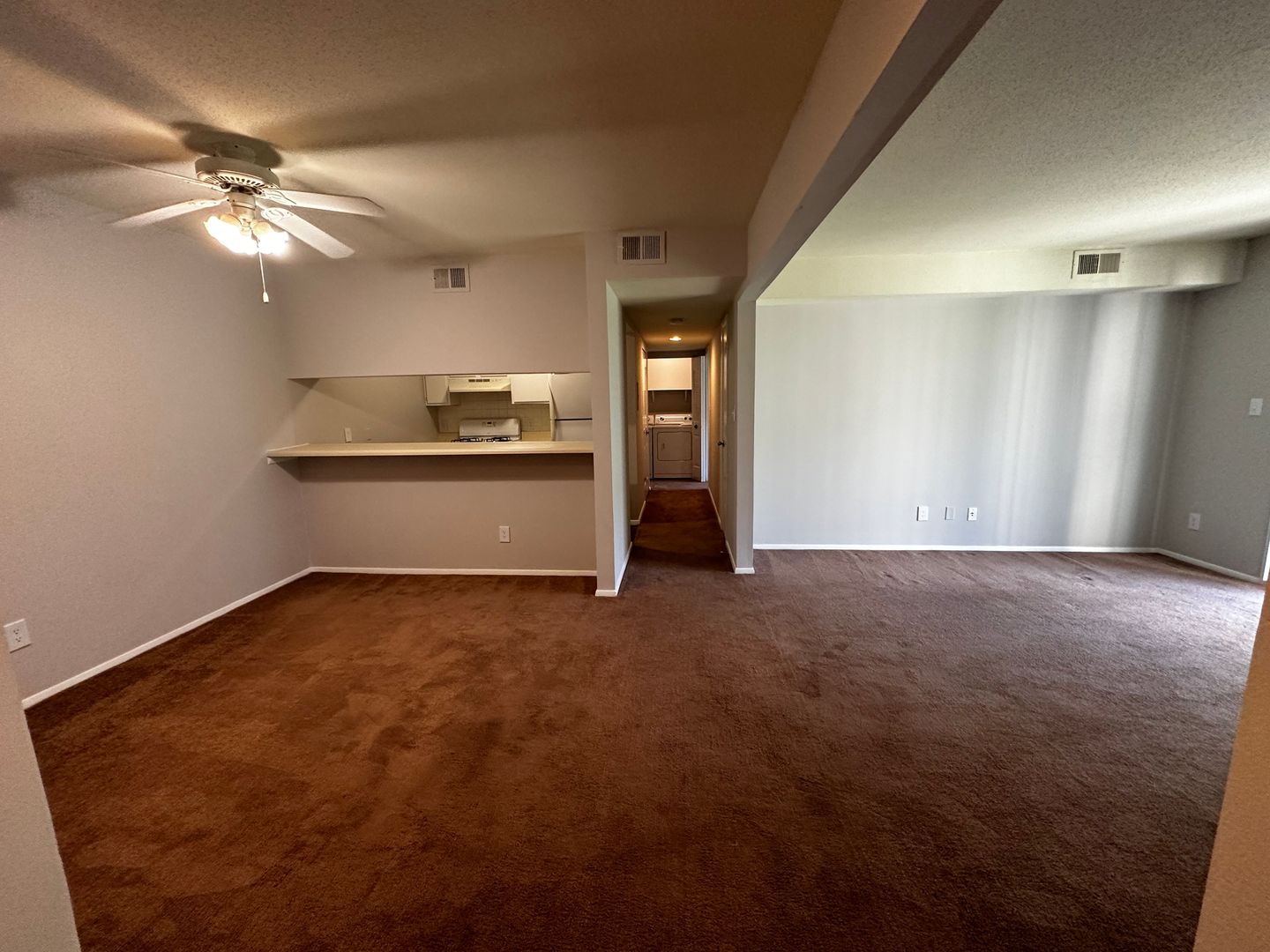 Fort Wayne Apartment: 5810 Meadows Dr.