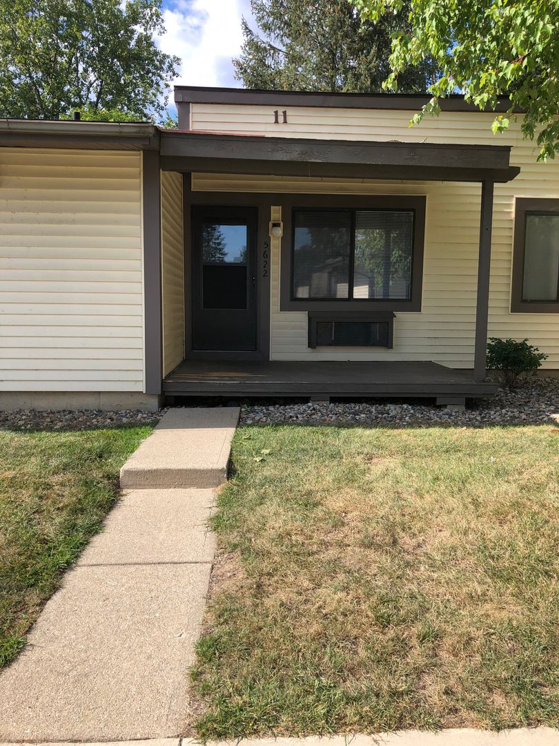 Fort Wayne Apartment: 6037 Ullyot Drive