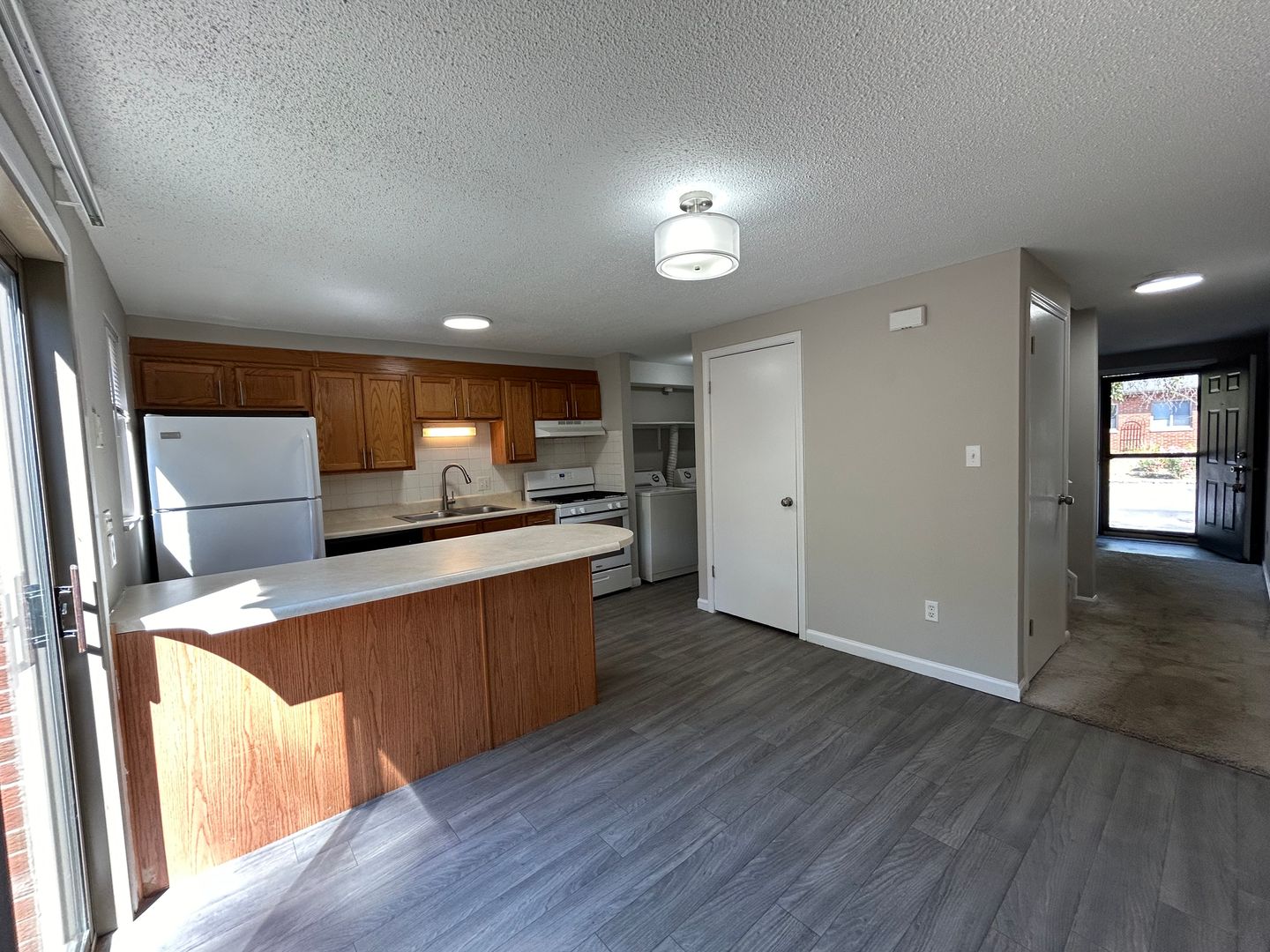 Fort Wayne Townhome: 522 Pinegrove Ln