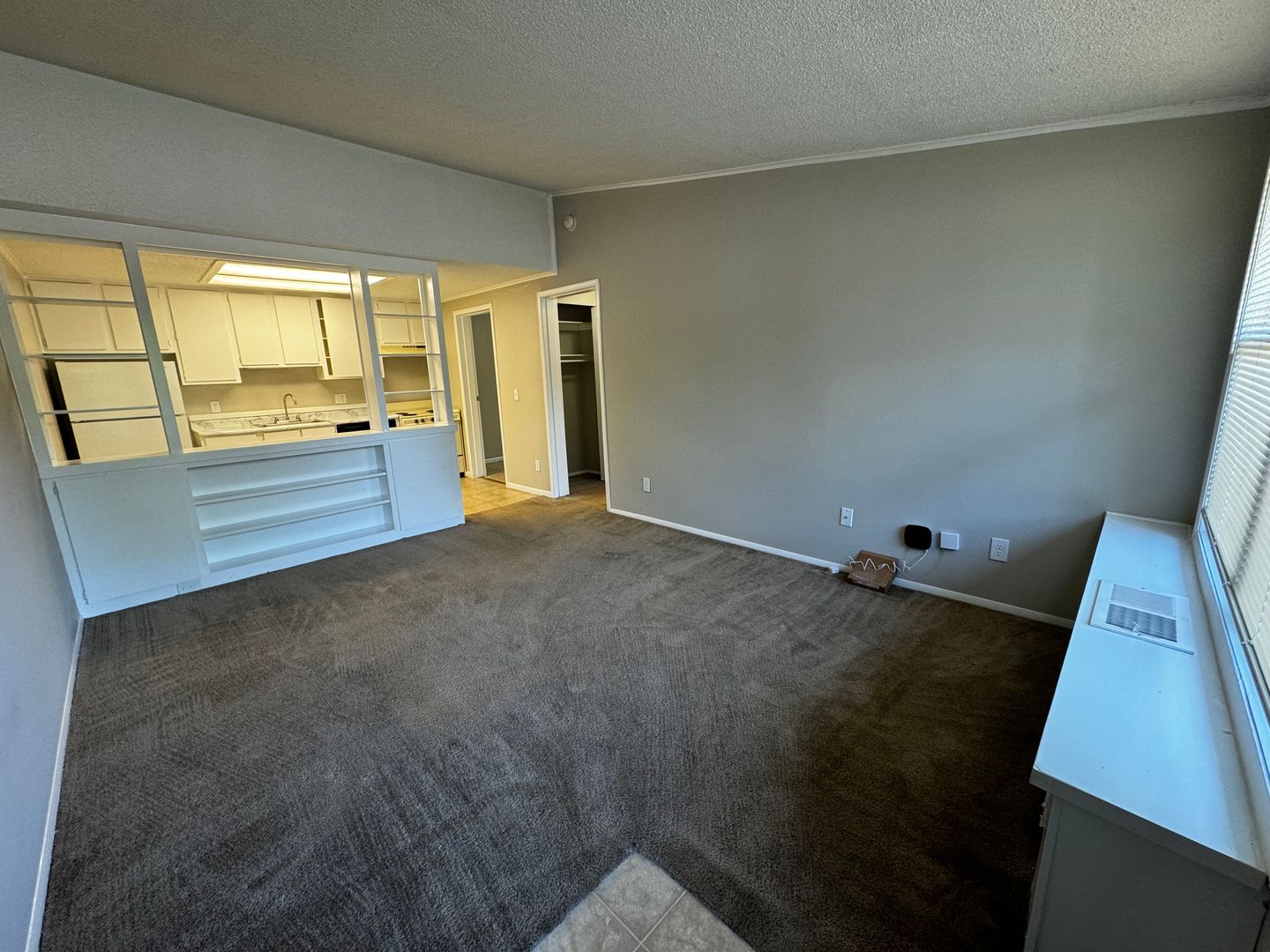 Fort Wayne Apartment: 6037 Ullyot Drive