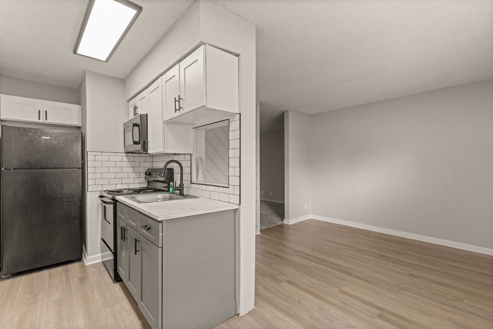 Tulsa Apartment: 7110 South Granite Ave