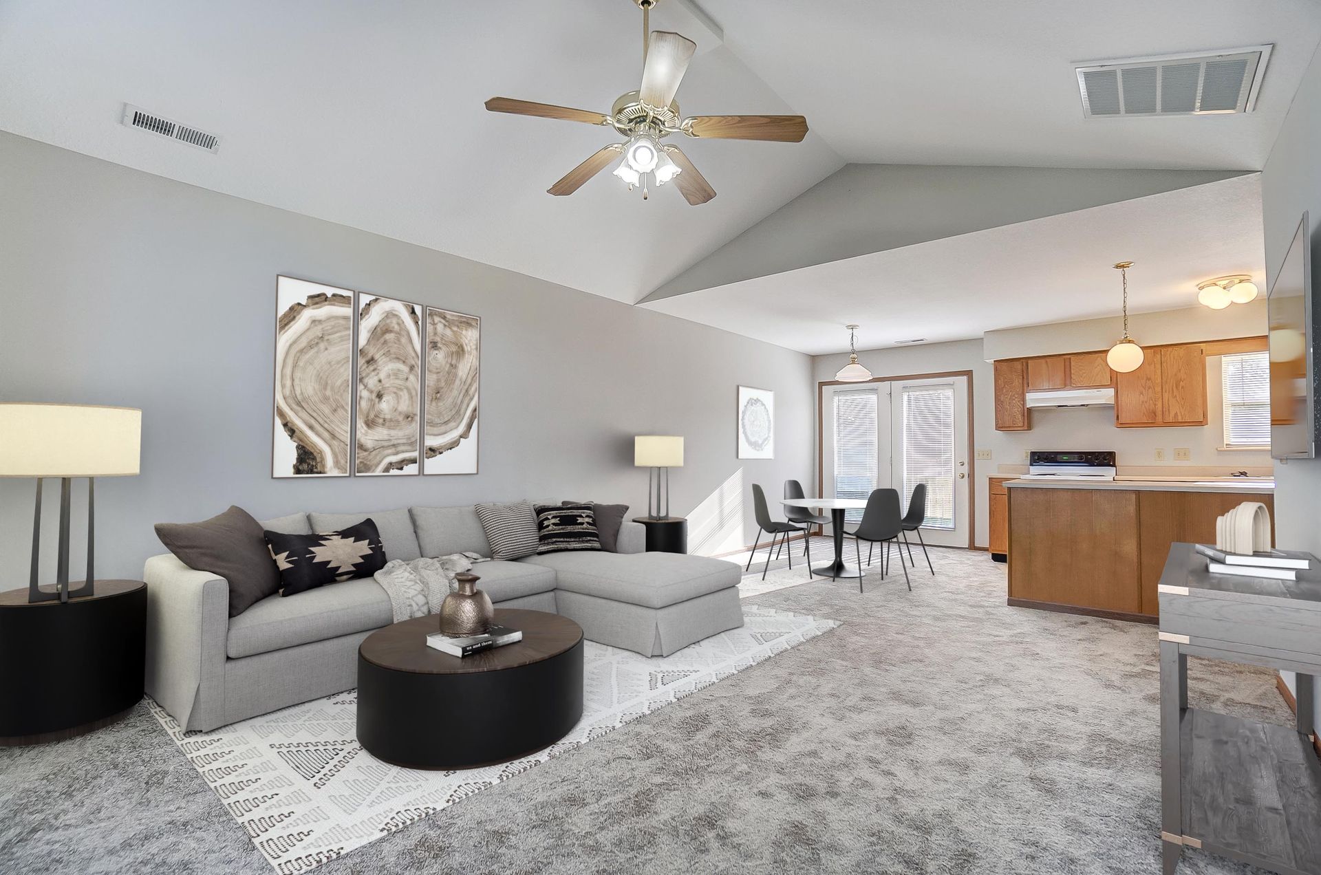 Garrett Apartment: 105 S 7th Street