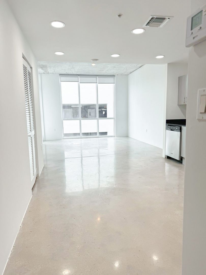 Miami Condo: 2700 N Miami Ave