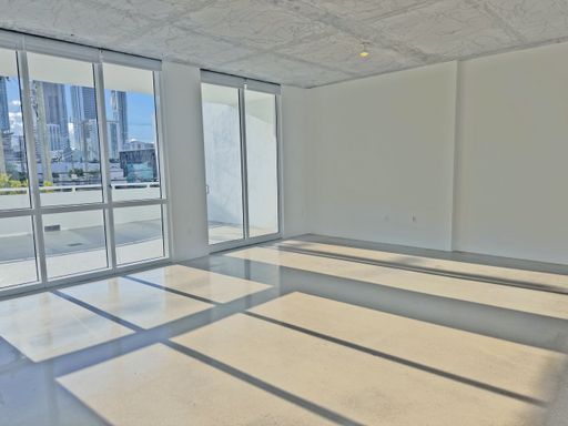 Unit 206 – photo 1