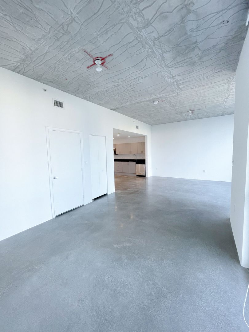 Miami Condo: 2700 N Miami Ave