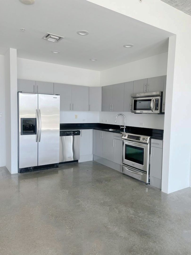 Miami Condo: 2700 N Miami Ave