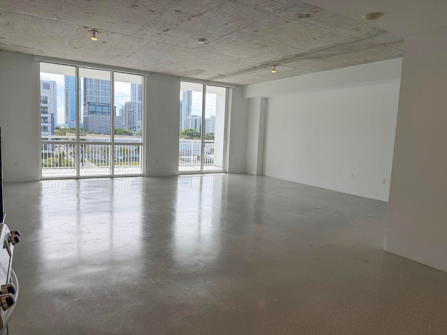 Miami Condo: 2700 N Miami Ave