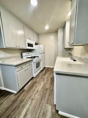 Discover Your Perfect Home at Lupin Manor– Now Leasing! – photo 1
