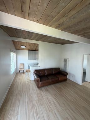 1 Bed 1 Bath Rental at 6587 Cervantes Rd, Apt 8, Goleta, CA – photo 1