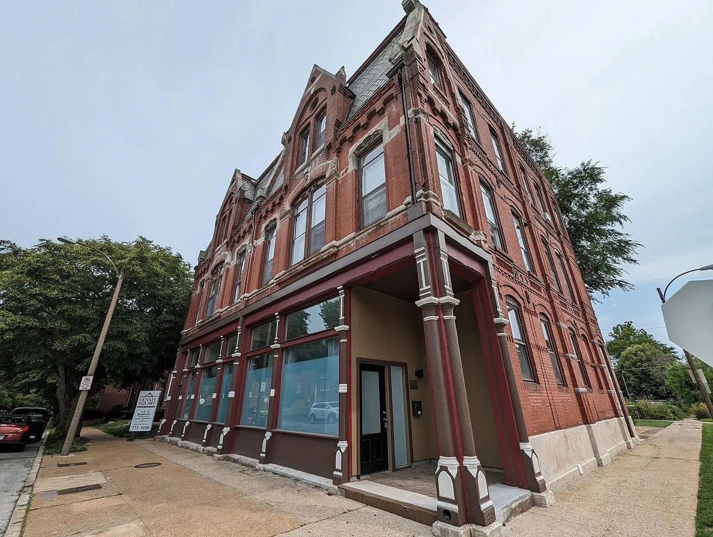 SAINT LOUIS Apartment: 1956 SIDNEY ST