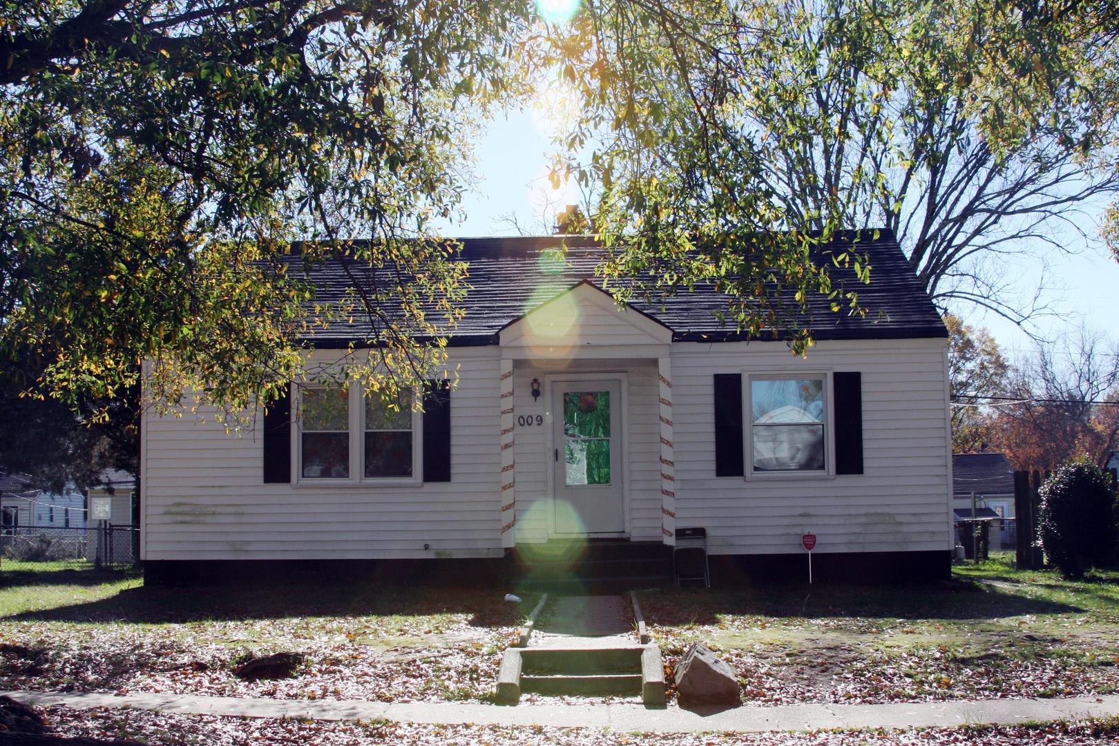 Richmond House: 1009 Fourqurean Lane