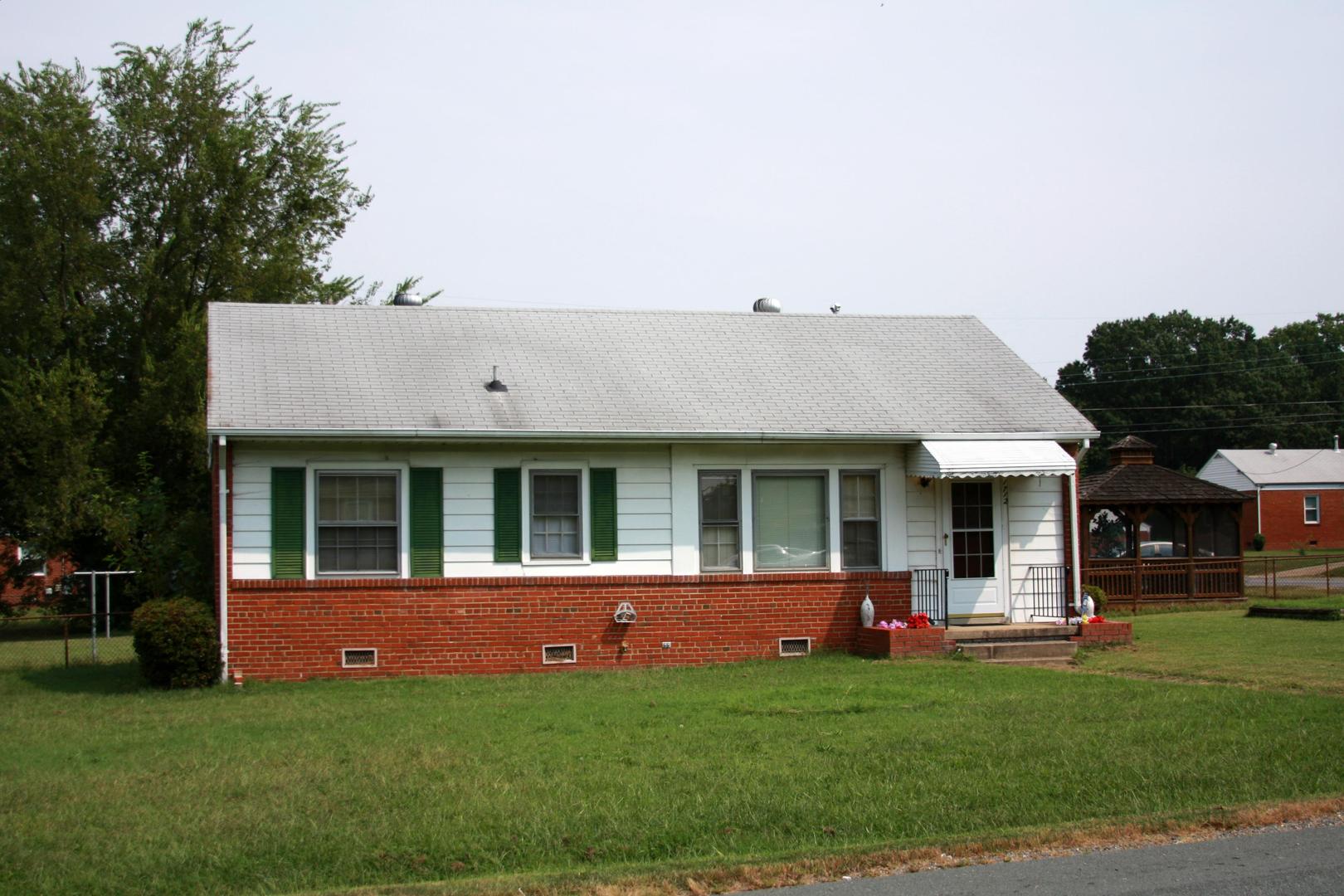 Richmond House: 1712 Lyndover Road