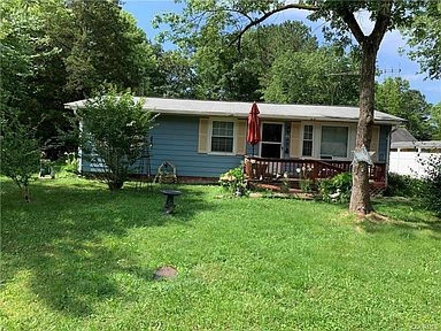 Waverly House: 207 Belvidere Street