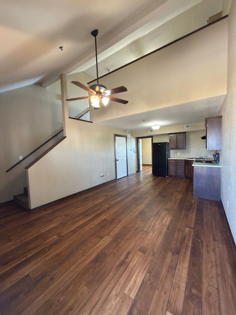 Waco Apartment: 105 N Lacy Drive