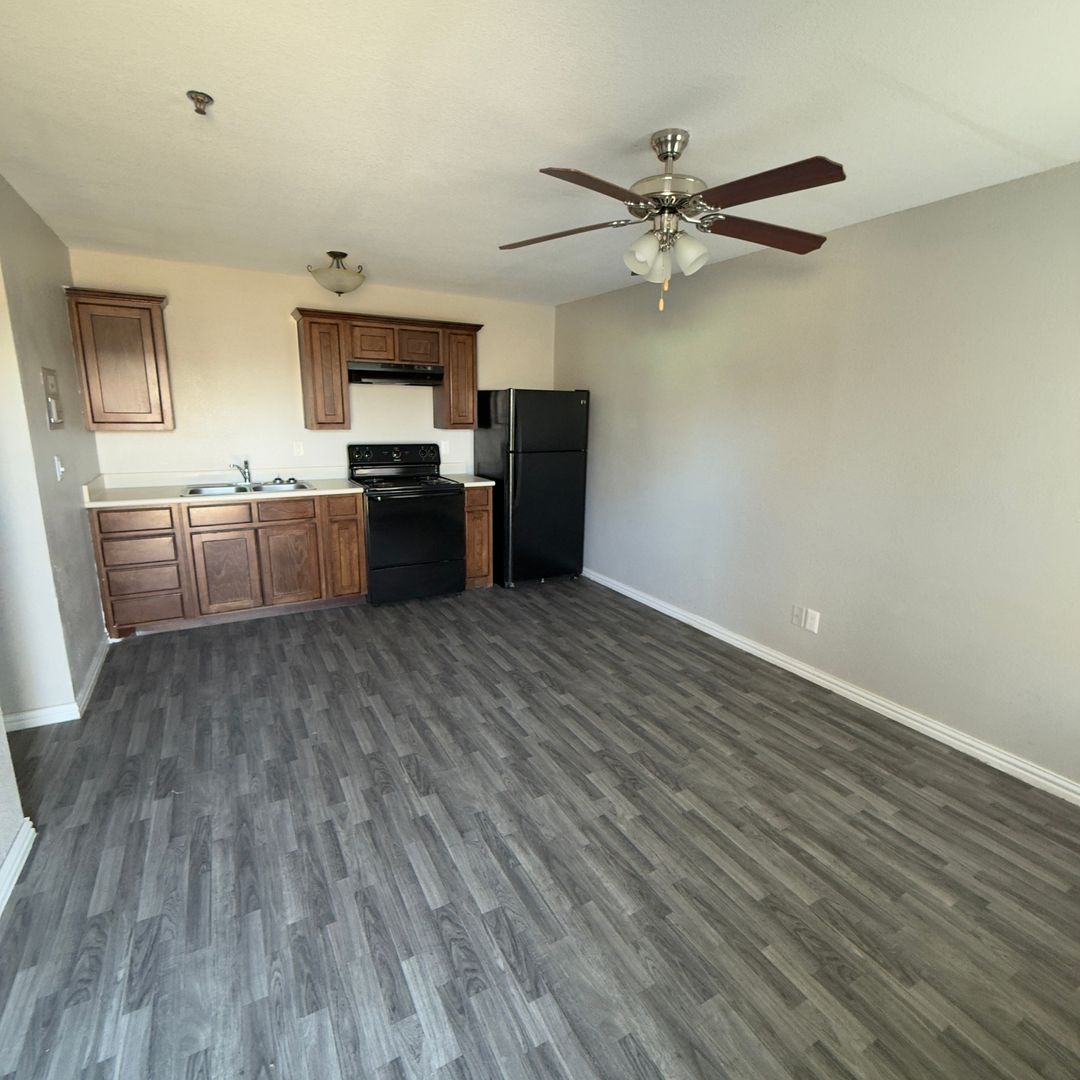 Waco Apartment: 105 N Lacy Drive