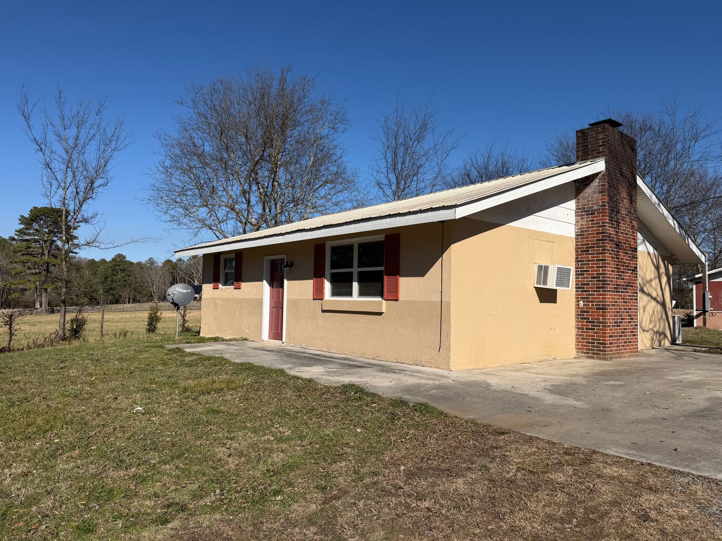 Old Fort House: 2913 Ladd Springs Rd SE